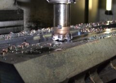 Szybki przewodnik po podstawach toczenia z wykorzystaniem maszyn CNC